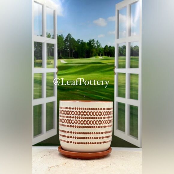 Azahar Orange/White Ceramic Planter Pot with Saucer Attached - Picture 4 of 10